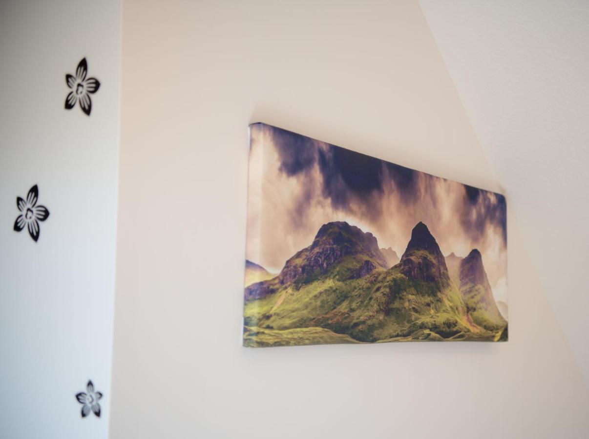 Birchbank Bed & Breakfast Roybridge Bagian luar foto