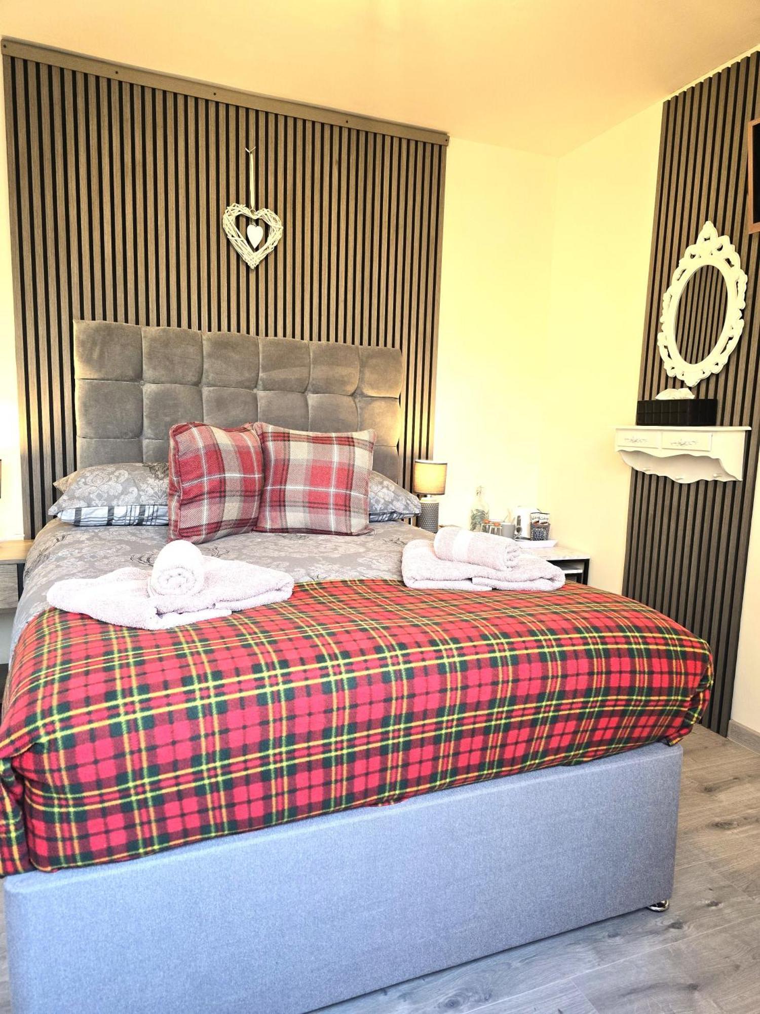 Birchbank Bed & Breakfast Roybridge Bagian luar foto